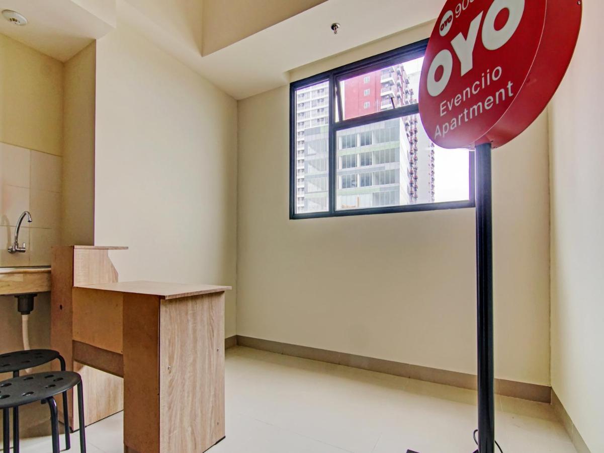 Oyo 90339 Evenciio Apartment Syariah Depok Exterior foto