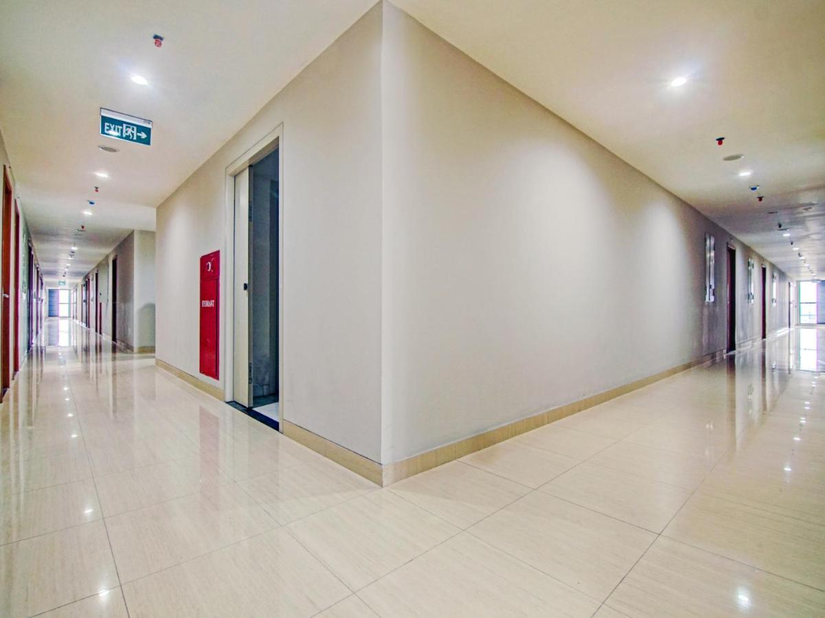 Oyo 90339 Evenciio Apartment Syariah Depok Exterior foto