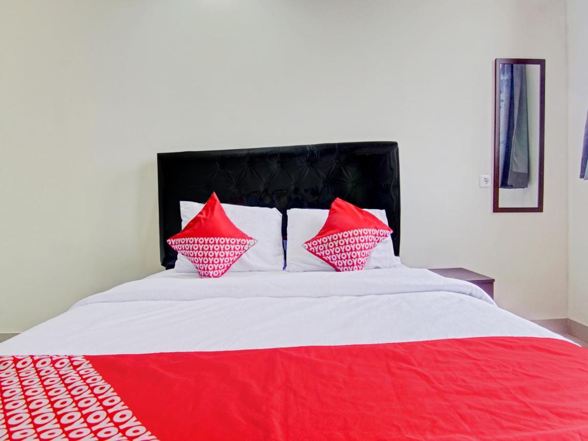 Oyo 90339 Evenciio Apartment Syariah Depok Exterior foto