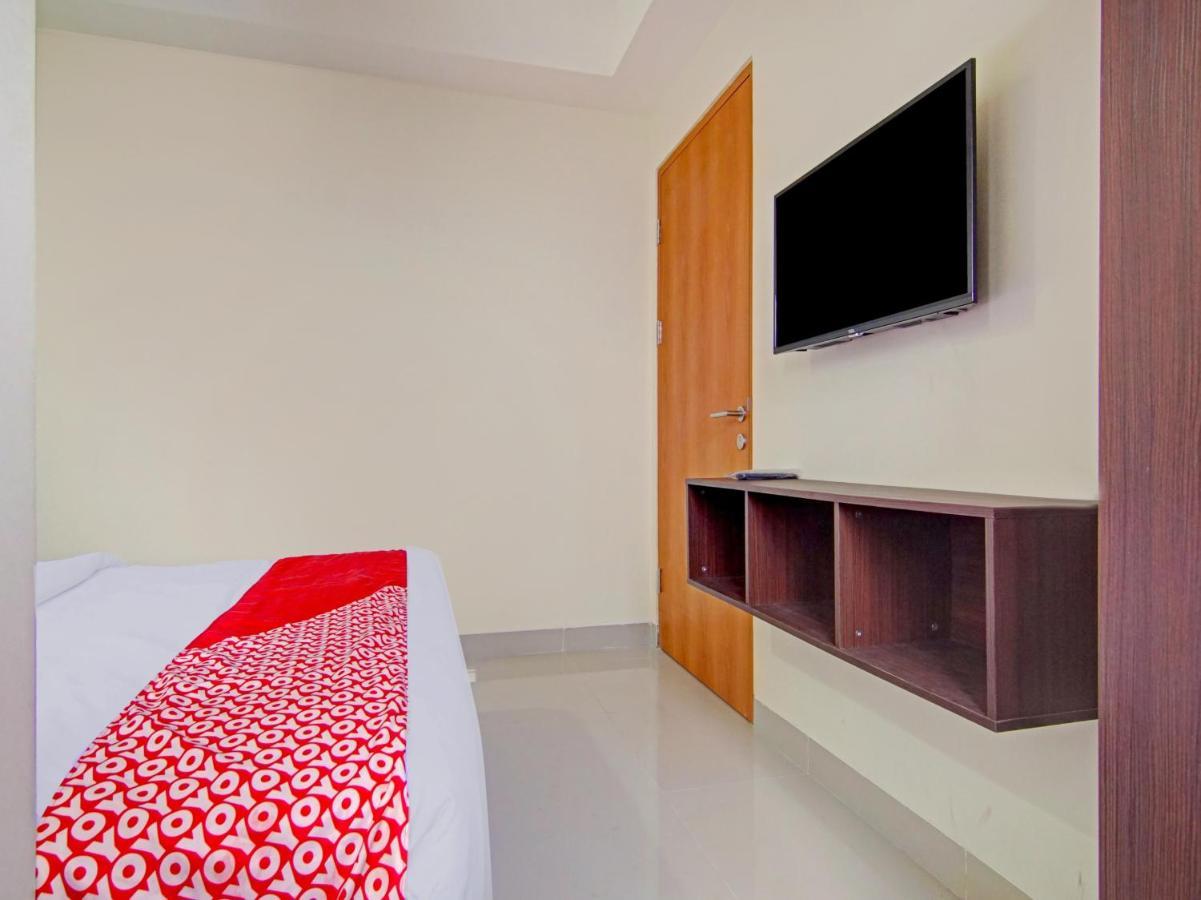 Oyo 90339 Evenciio Apartment Syariah Depok Exterior foto